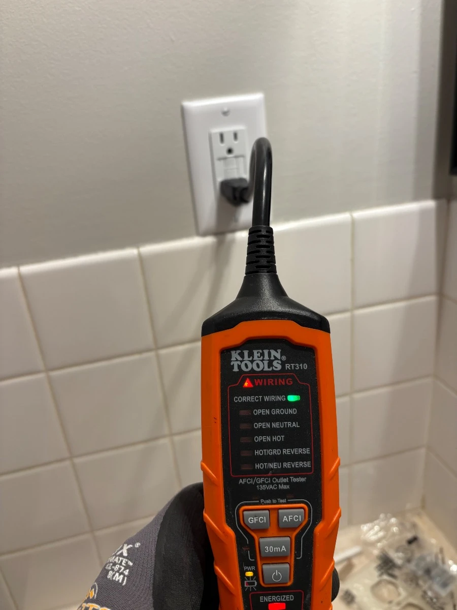 Outlet & Switch Repair in Minneapolis Home